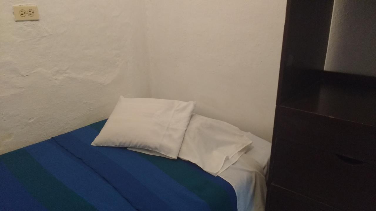 Casa Familiar Turistica Hostal ポパヤン エクステリア 写真