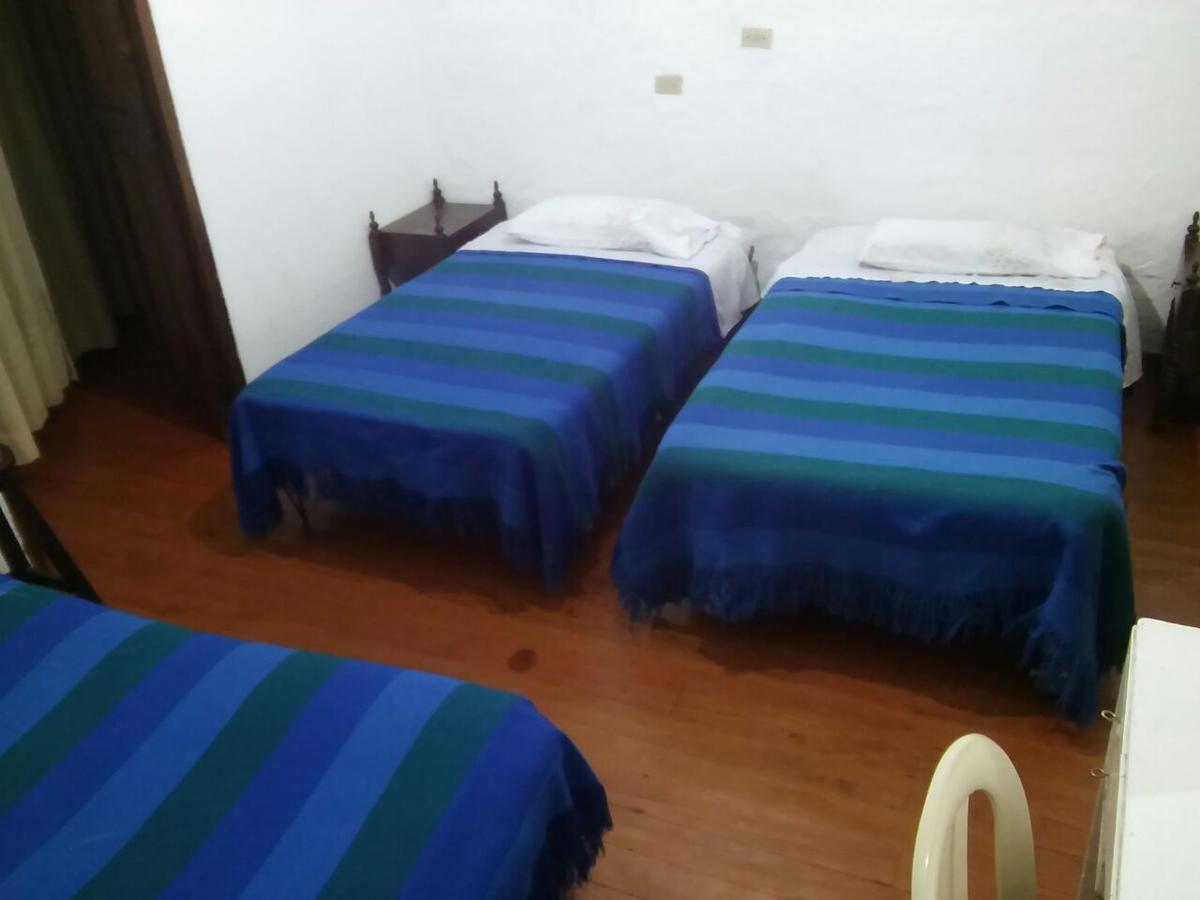 Casa Familiar Turistica Hostal ポパヤン エクステリア 写真
